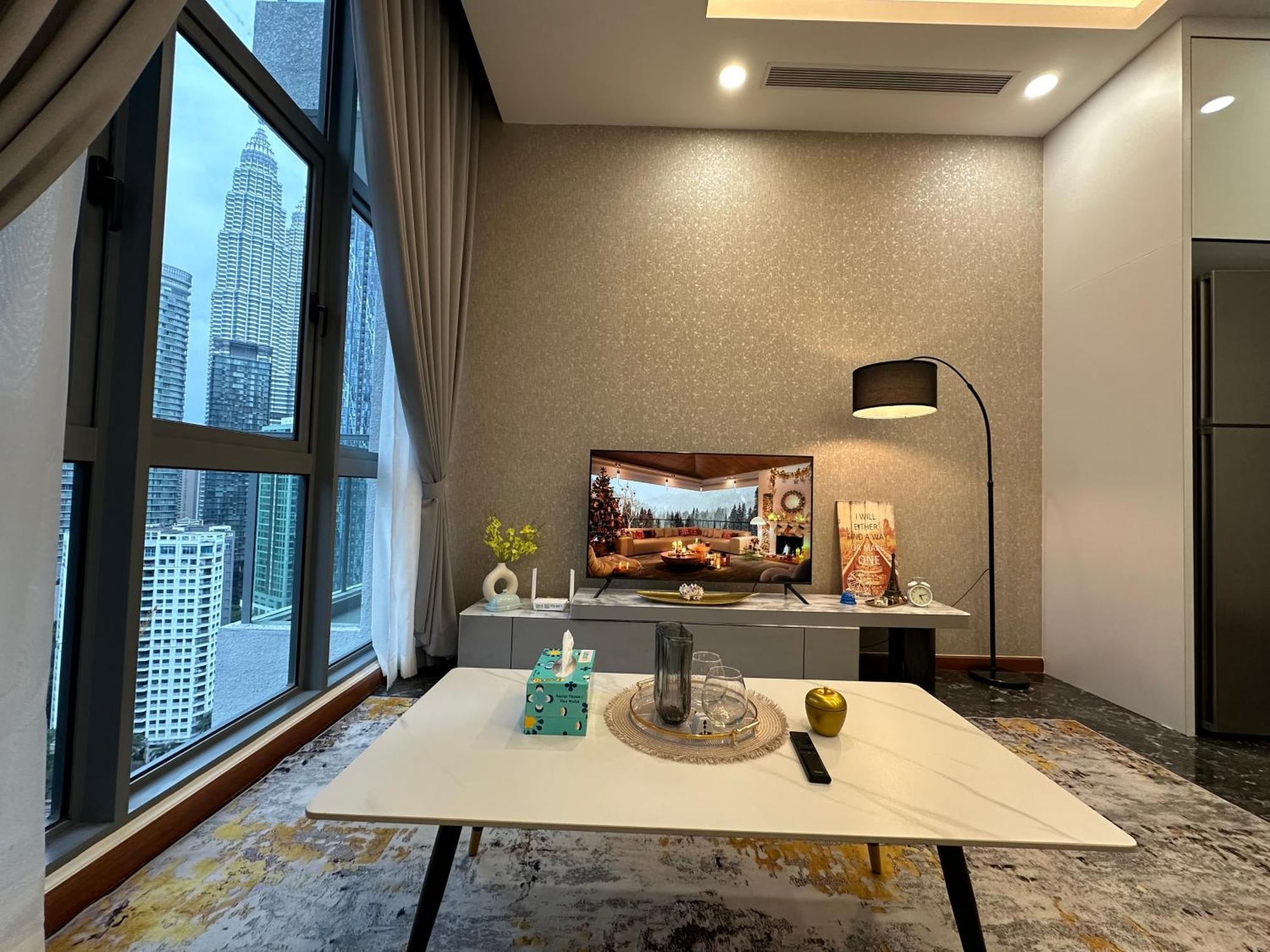 Royce Residences By Romeo Bnb Kuala Lumpur Esterno foto