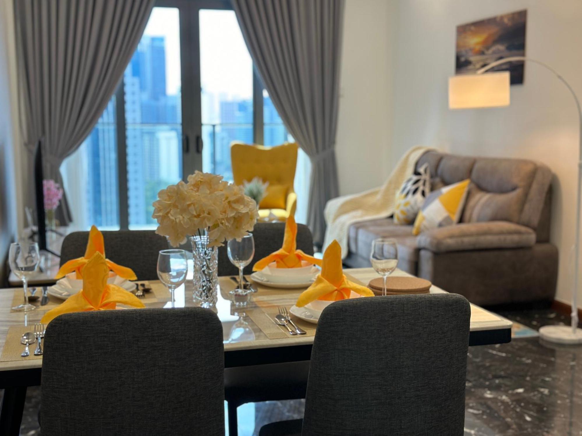 Royce Residences By Romeo Bnb Kuala Lumpur Esterno foto